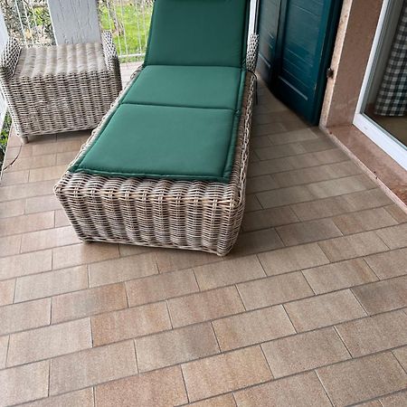 3 Rooms Apartment Whit Balcony And Lake Wiew 马尔切西内 外观 照片