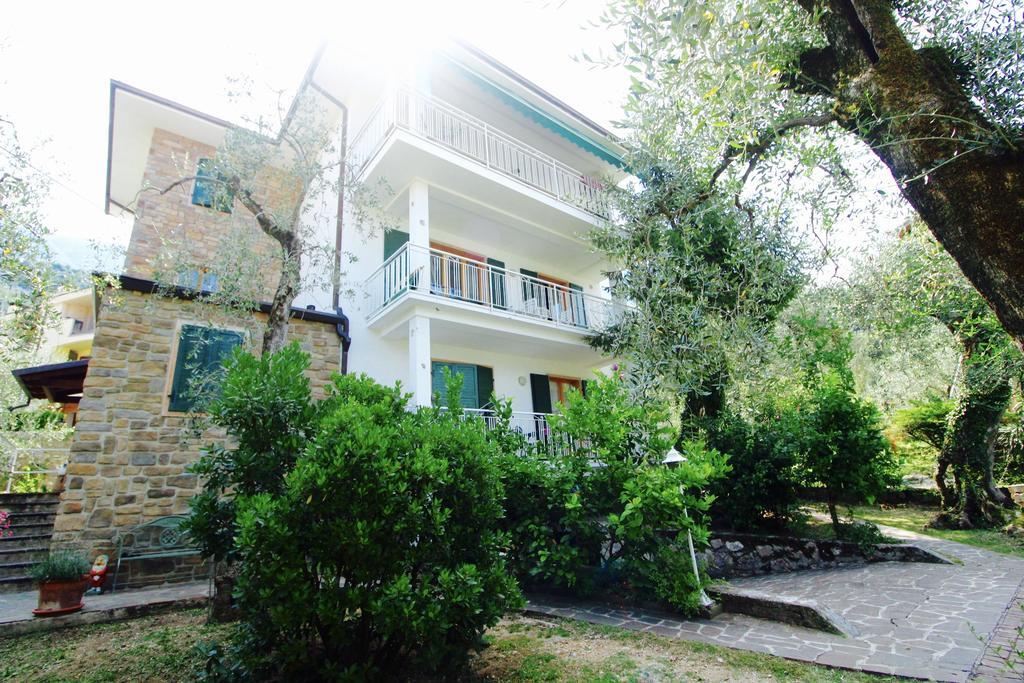 3 Rooms Apartment Whit Balcony And Lake Wiew 马尔切西内 外观 照片